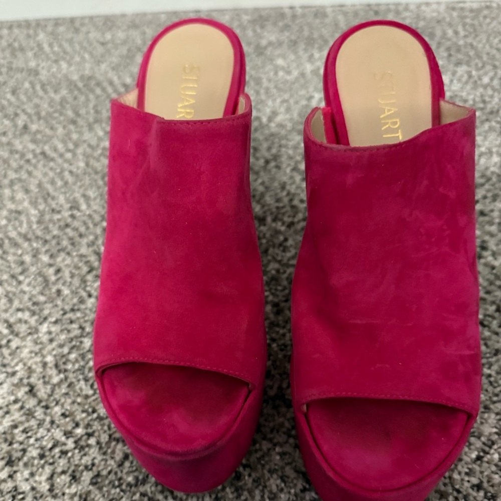 Stuart Weitzman Dark Pink Suede Mules Modern Platform Design